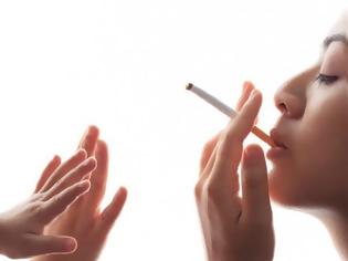Φωτογραφία για Θηλασμός και κάπνισμα: γιατί δεν συμβαδίζουν