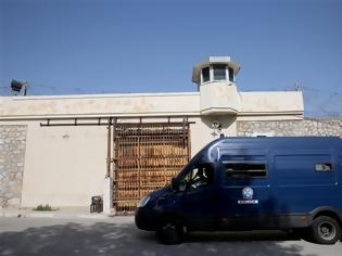 Φωτογραφία για Γνωμάτευση προσώπου επιλογής του Υπουργείου Δικαιοσύνης οδήγησε στην αποφυλάκιση του Αρη Φλώρου