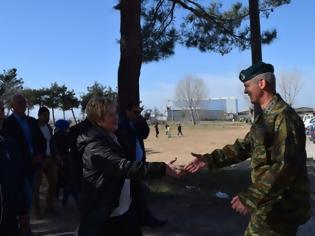 Φωτογραφία για Υφυπουργός Εθνικής Άμυνας η Μαρία Κόλλια Τσαρουχά