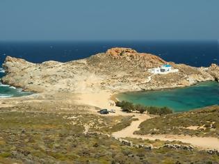 Φωτογραφία για Άγιος Σώστης - Η παραλία της Σερίφου με τα γαλάζια νερά και την άγρια ομορφιά