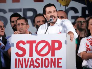 Φωτογραφία για Ιταλία: Στην αντεπίθεση ο Σαλβίνι για το μεταναστευτικό: «Πρωτόγνωρη βρωμιά η Ευρωπαϊκή Ένωση»!