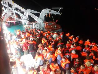 Φωτογραφία για Εικόνες και Βίντεο από τη φωτιά στο πλοίο «Ελευθέριος Βενιζέλος» - Περιπέτεια για 875 επιβάτες!