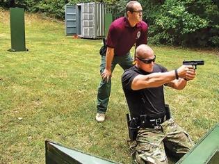 Φωτογραφία για Τι χαρακτηρίζει ως επιτυχημένο έναν αστυνομικό εκπαιδευτή όπλων και τακτικής;