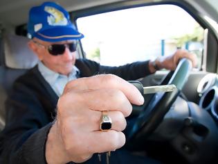 Φωτογραφία για Πώς ανανεώνεται η άδεια οδήγησης ηλικιωμένων οδηγών (εγκύκλιος)