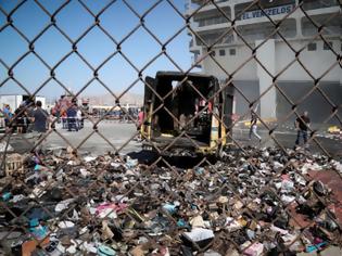 Φωτογραφία για Ελευθέριος Βενιζέλος: Καραμπίνα και φυσίγγια σε φορτηγάκι των ΕΛΤΑ που κάηκε! [pics]