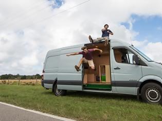 Φωτογραφία για Δύο αδέλφια, πενήντα πολιτείες, ένα μοναδικό ταξίδι