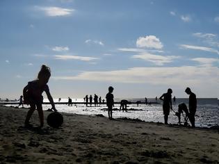 Φωτογραφία για Περιπέτεια για 9χρονο που πάτησε σύριγγα σε παραλία