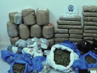 Φωτογραφία για Κεραμεικός: Οι δέκα συλλήψεις των ναρκέμπορων και οι κρυψώνες στη γυψοσανίδα
