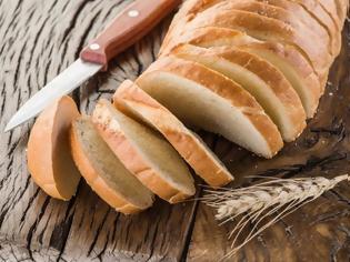 Φωτογραφία για 8 απίστευτα πράγματα που δεν ξέρεις ότι μπορείς να κάνεις με μια φέτα ψωμί
