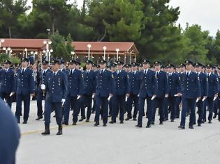 Φωτογραφία για Ορκωμοσία των νέων Σμηνιών της Σχολής Τεχνικών Υπαξιωματικών Αεροπορίας