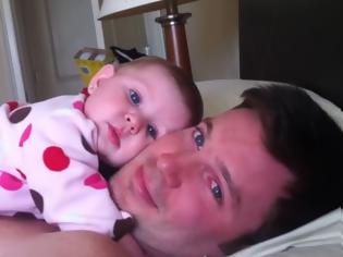 Φωτογραφία για Όταν οι μπαμπάδες περιποιούνται τα μωρά τους [video]