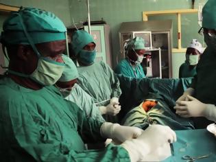 Φωτογραφία για Στρατιωτικός γιατρός συγκλονίζει: Εξάσκησα χειρουργική ελαχίστων πόρων