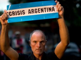 Φωτογραφία για Στο 60% τα επιτόκια στην Αργεντινή