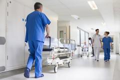 Ανθεκτικό βακτήριο εξαπλώνεται απαρατήρητο σε όλα τα νοσοκομεία του πλανήτη, υποστηρίζουν Αυστραλοί επιστήμονες