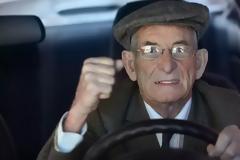 Από... εξετάσεις θα περνούν οι οδηγοί άνω των 74 ετών