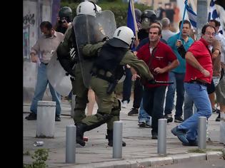 Φωτογραφία για Η αυθαίρετη χρήση βίας της Αστυνομίας, οι σκοπιμότητες και ο …Πόντιος Πιλάτος -  του Νικολάου Μπλάνη