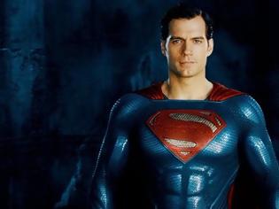 Φωτογραφία για Ο θάνατος του (κινηματογραφικού) Superman. O Χένρι Κάβιλ αποχωρεί από την DC;