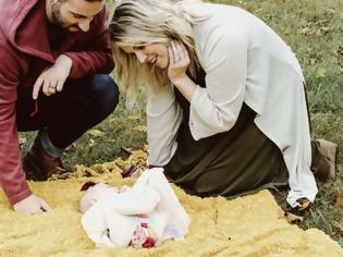Φωτογραφία για Ένα μωρό δένει τα ήδη αγαπημένα ζευγάρια