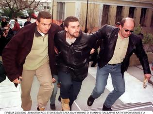 Φωτογραφία για Κώστας Πάσσαρης: Νέα αναβολή στη δίκη για το μακελειό του 2001 στο Γενικό Κρατικό