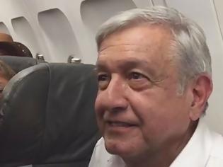 Φωτογραφία για Μεξικό: Ο Ομπαδόρ αφήνει το πολυτελές προεδρικό αεροσκάφος και παίρνει το αεροπλάνο της γραμμής