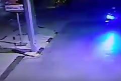 Βίντεο καταδίωξης μοτοσικλετιστή ανάποδα στην Αγίου Δημητρίου και μέσα από βενζινάδικο! Με περιοριστικούς όρους ο νεαρός που πιάστηκε