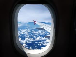 Φωτογραφία για Αυτός είναι ο λόγος που τα παράθυρα των αεροπλάνων είναι στρογγυλά
