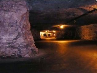Φωτογραφία για Οι υπόγειες στοές επιβίωσης στην Ελλάδα - Δείτε που βρίσκονται... [video]
