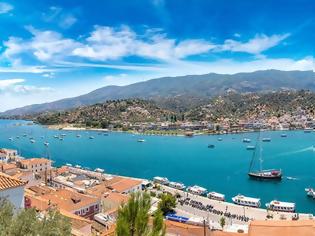 Φωτογραφία για Πόρος, μια γαλήνια θαλασσινή πολιτεία