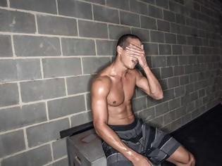 Φωτογραφία για Η επιστήμη εξηγεί γιατί κάποιοι άντρες δύσκολα πάνε στο γυμναστήριο