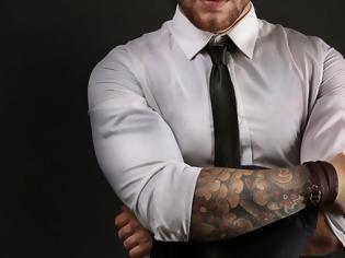 Φωτογραφία για Ο απίστευτος λόγος που οι γυναίκες ελκύονται από τους άντρες με τατουάζ!
