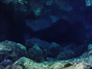 Φωτογραφία για Βίντεο: Μαγευτικές εικόνες από ανεξερεύνητο υποθαλάσσιο σπήλαιο στα Χανιά