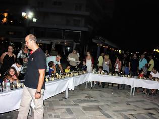 Φωτογραφία για Παραλία Χαλκίδας: Δείτε εικόνες από την εκδήλωση της Σκακιστικής Ακαδημίας