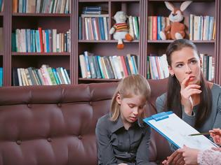 Φωτογραφία για Τι πρέπει να κάνουν οι γονείς αν το παιδί τους μιλάει πολύ κατά τη διάρκεια του μαθήματος;
