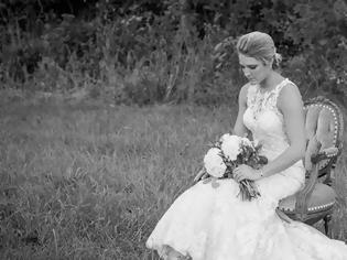Φωτογραφία για Σπαρακτικό: Γάμο στον τάφο του αγαπημένου της έκανε νεαρή Αμερικανίδα [εικόνες]