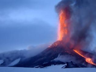 Φωτογραφία για Για κατάρρευση του ηφαιστείου της Αίτνας στο Ιόνιο και τον κίνδυνο τσουνάμι προειδοποιούν επιστήμονες