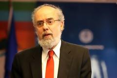 Ένας καθηγητής στο υπουργείο Περιβάλλοντος