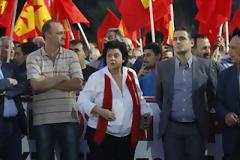 Λ. Κανέλλη: “Ομορφάντρα μου κάνε και κορμί κολόνα” ..