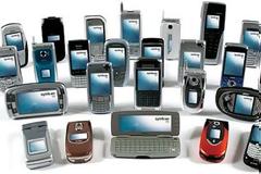 Με τα smartphones μιλάμε λιγότερο
