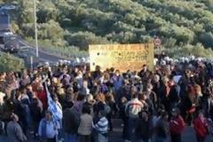 Πάτρα: Αγανακτισμένοι κάτοικοι έκλεισαν το δρόμο στην Κάτω Αχαϊα!