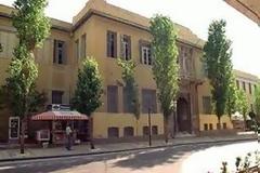 Χτυπούσε το κεφάλι του στον τοίχο έξω από το γραφείο του Εισαγγελέα!