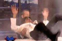 VIDEO: Η. ΨΙΝΑΚΗΣ: Έπεσε από το ταβάνι!