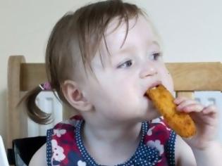 Φωτογραφία για Μεγάλη Βρετανία: Κοριτσάκι αλλεργικό στα πάντα εκτός από … ψαροκροκέτες