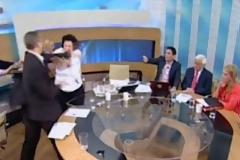 Σχόλιο αναγνώστη για την επίθεση του Κασιδιάρη στην Κανέλλη