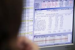 Η μείωση των γερμανικών εξαγωγών οδηγεί χαμηλότερα το ευρώ