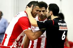 ΑΚΟΛΟΥΘΕΙ... Ο ΣΤΕΦΑΝΟΥ