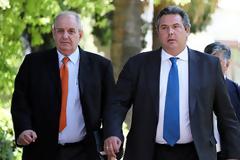 Π.ΚΑΜΜΕΝΟΣ: Ο Βενιζέλος πρέπει να ντρέπεται και να μαζεύεται