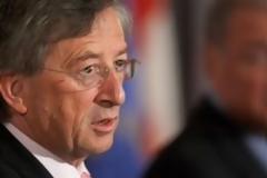 Γιούνκερ: Δεν είδα κανένα πλούσιο να κλαίει στην Ελλάδα…
