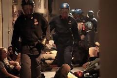 ΜΑΧΑΙΡΩΘΗΚΑΝ ΟΠΑΔΟΙ ΤΗΣ ΣΑΜΠΝΤΟΡΙΑ ΠΟΥ ΠΑΝΗΓΥΡΙΖΑΝ!