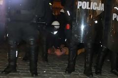 ΕΠΕΙΣΟΔΙΑ ΚΑΙ 14 ΣΥΛΛΗΨΕΙΣ ΣΤΟ ΠΟΖΝΑΝ