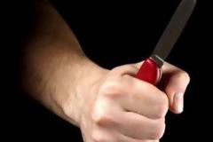 Αμαλιάδα: Τον κάρφωσε με μαχαίρι στο λαιμό